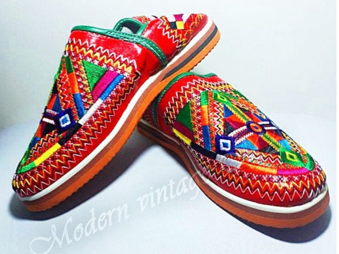 Moroccan Shoes , Berber Shoes, Leather Shoes, Women Leather
