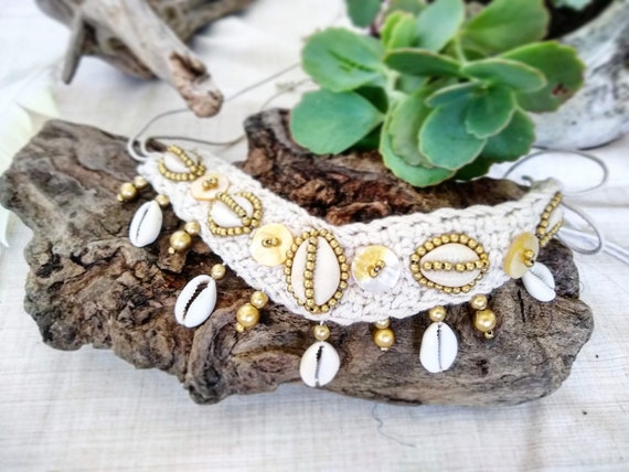 Boho shell hotsell necklace choker