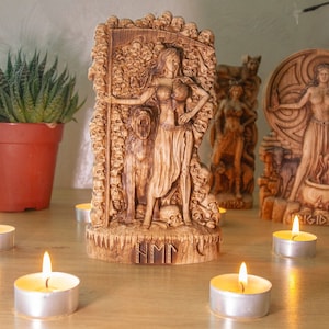 Hel Statue Figurine Scandinavian Gods Wooden Sculpture Altar Souvenir North Characters