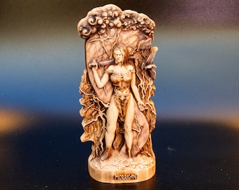 Morrigan Goddess of War and Abundance Wooden Sculpture Heroic Figurine Scandinavian Gods Statue Altar Souvenir North Norse Characters