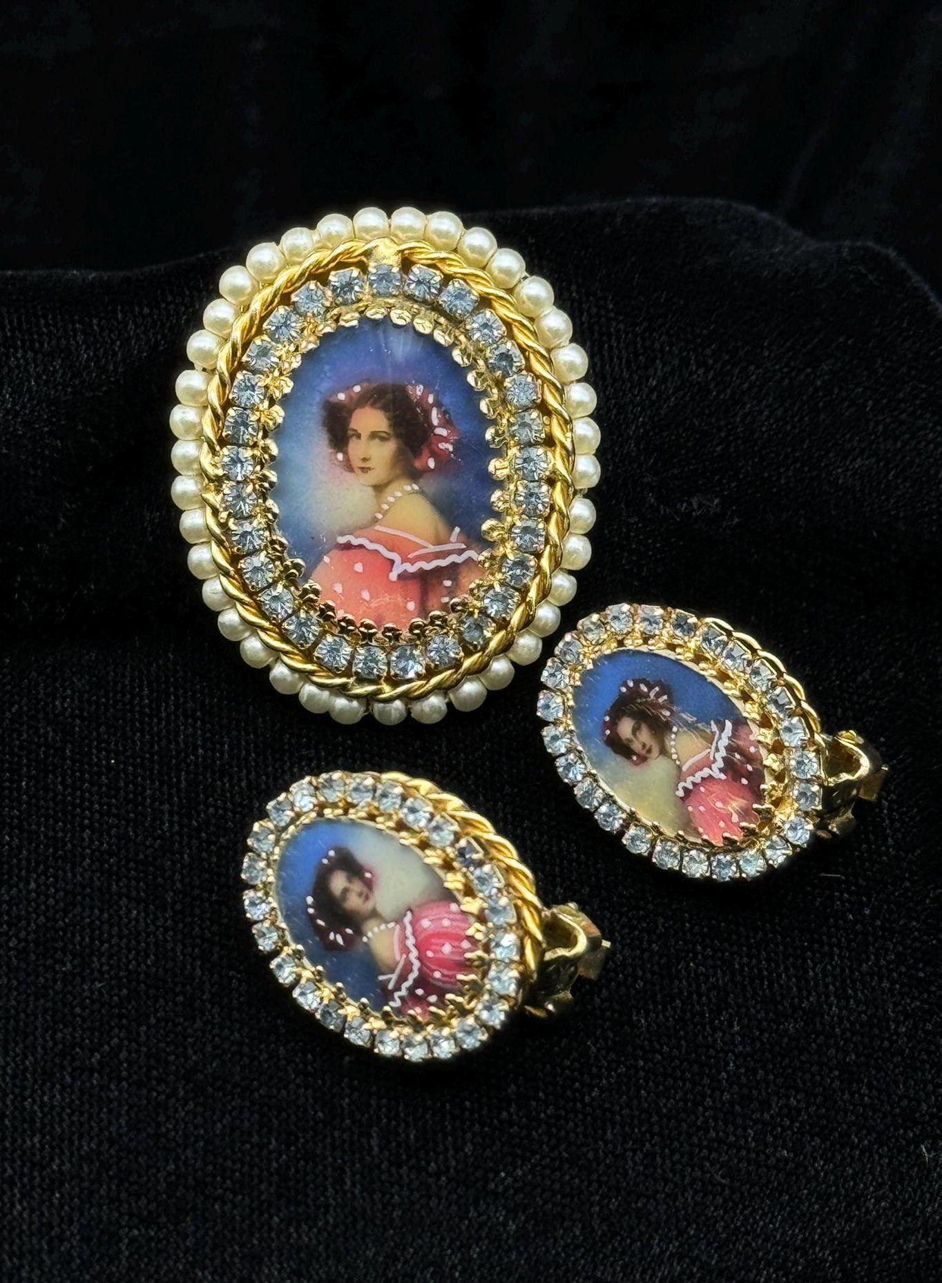 人気 ブランド チェック Hobé 1950s Vintage Faux Pink in Lady Crystal Blue Pearl その他