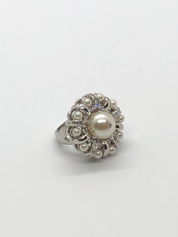 Lovely Faux Pearl and Rhinestone Ring