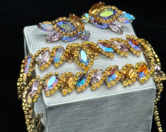 Beautiful Vintage Rhinestone Parure Set - Earrings, Bracelet, Necklace
