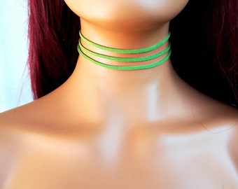 Green leather Suede Choker, Green Suede wrap Choker, Boho Choker, Tie Choker, Long Choker, Vintage Jewelry, Leather Necklace