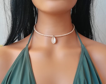 Choker con perline beige, choker conchiglia bianca, semplice choker perline, choker perline estive, minimo choker perline, boho choker, collana estiva