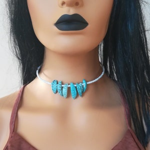 White beaded choker, turquoise shell choker, summer choker, dainty beaded choker, shell beaded necklace, boho choker, gift for wife