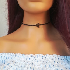 Black beaded choker, gold arrow choker, boho choker, dainty beaded choker, minimal beaded choker, gift for her