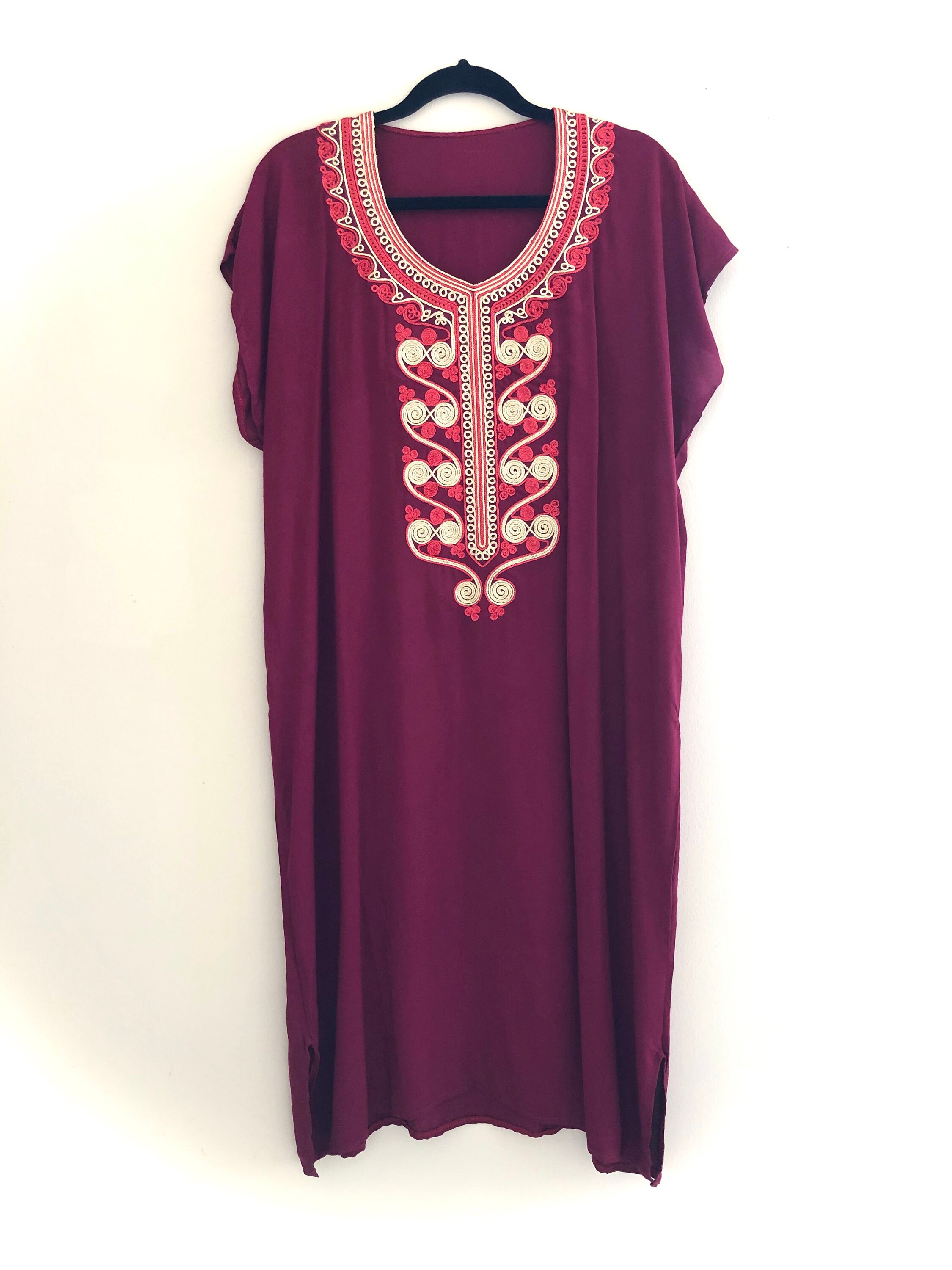 burgundy kaftan