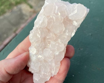 UV Reactive Mangano Calcite