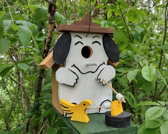 Snoopy and S'mores Birdhouse for Wrens | "Peanuts" Bird Box with "Snoopy & Woodstock"and a Bonfire | Gift for Bird Watchers