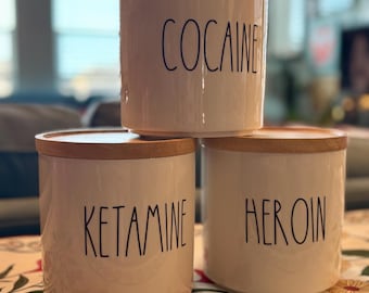 Latas subversivas de Rae Dunn