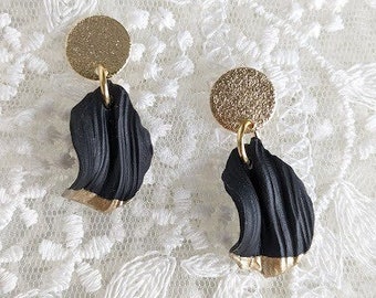 Boucles d'oreilles pendantes "Mila", plaqué or, noir et or