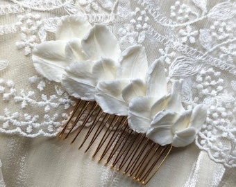 Peigne cheveux "Olympe" fleurs en porcelaine, Chignon de mariage, Accessoire coiffure mariage, Bijou de cheveux