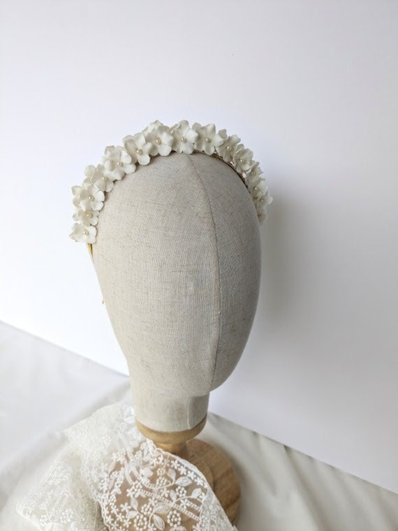 Wedding crown "Mathilde", porcelain crown, bridal headpiece, white,…