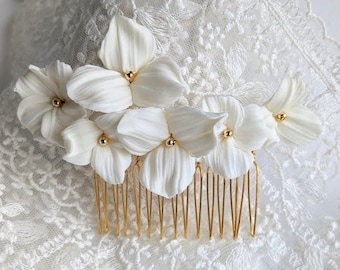 "Garance" hair comb, white and gold wedding hair accessory