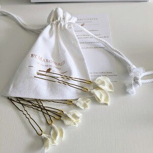 Manon hairpin, white or gold. image 3