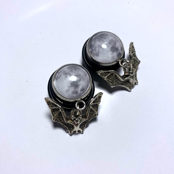 Gauge Plug Earrings Full Moon Bat Horror Halloween Goth Gothic Vampire 8mm 10mm 12mm 14mm 16mm 0g 00g 1/2" 9/16" 5/8"