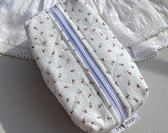 Sac de maquillage/ Sac cosmétique en tissu matelassé Terry/ Pochette de voyage de toilette/ Sac de voyage/ Sac de maquillage gonflé/ Fait main/ Sac à fermeture éclair multifonction