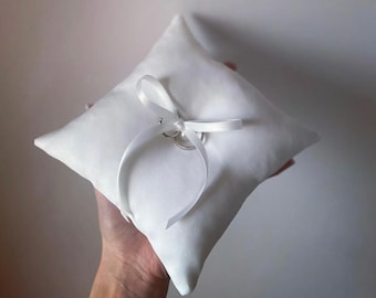 White Silk Wedding Ring Pillow/ Ring Bearer Pillow/ 6" x 6"/ Wedding Decor/ Minimal Ivory Cushion/ Bridal Decor/ Luxury/ Elegant