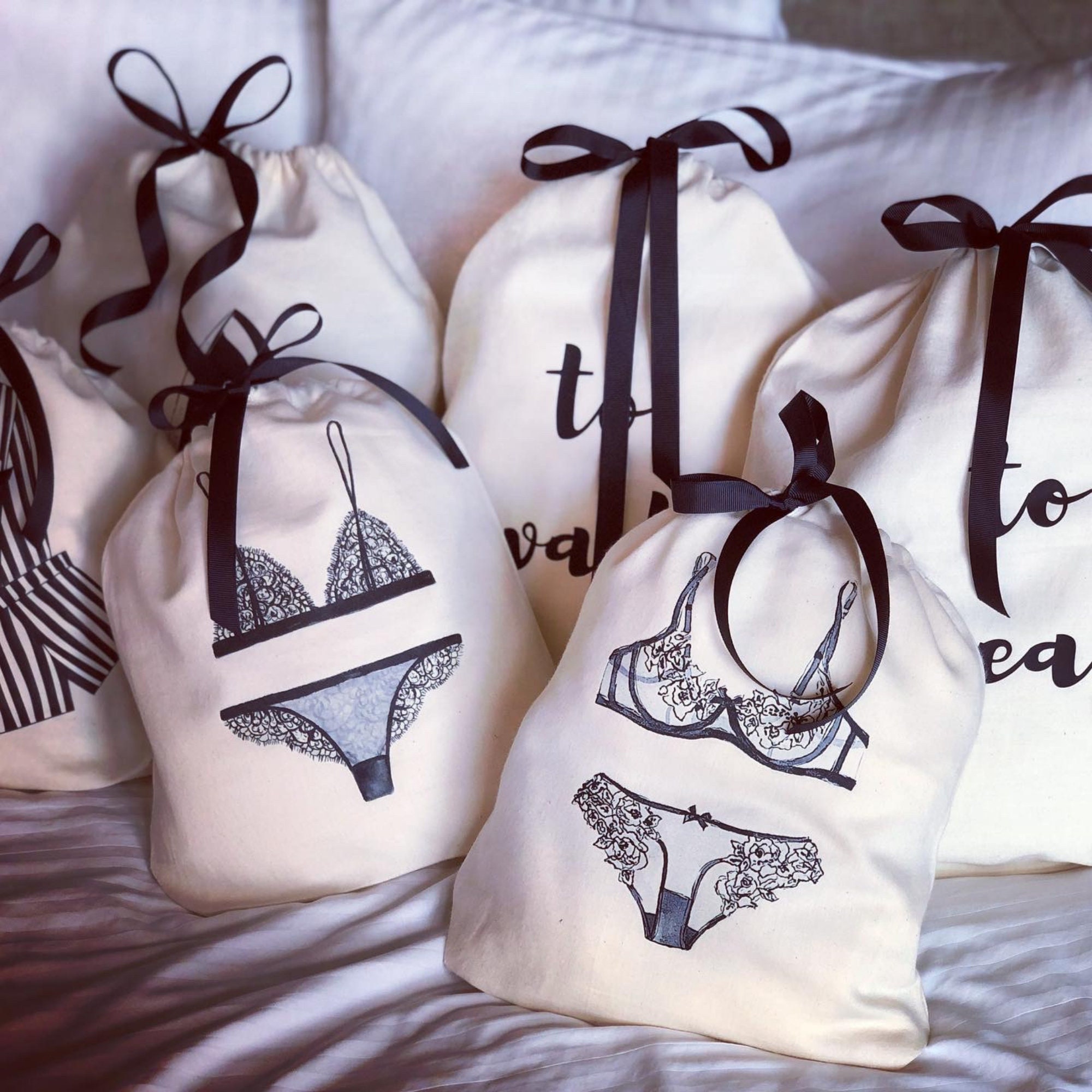 Lingerie Bag/ Travel Bag for Women/ Packing Cube/ Underwear Etsy UK