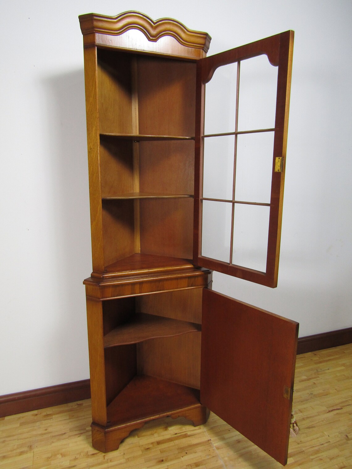 Vintage English Yew Wood Small Corner China Etsy