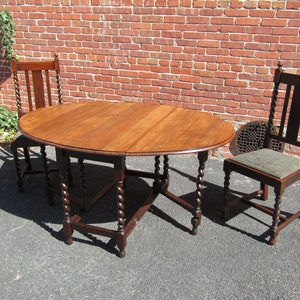 Antique Oak Table, Barley Twist Drop Leaf Gateleg Table, Scotland 1920 image 5