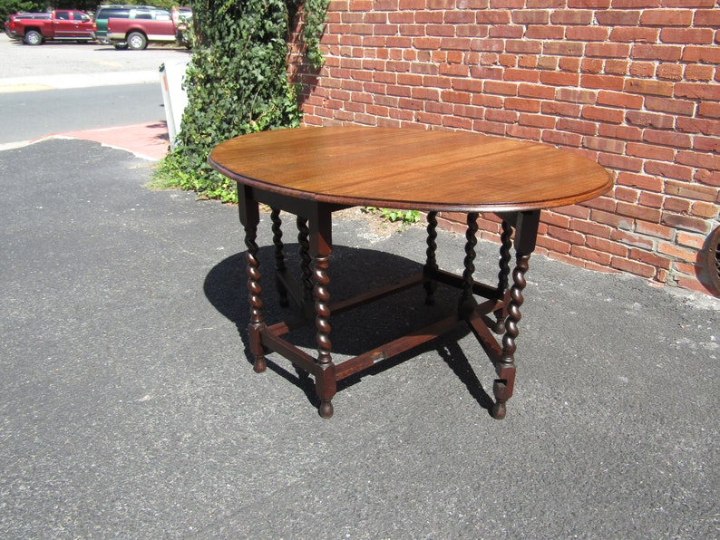 Antique Oak Table, Barley Twist Drop Leaf Gateleg Table, Scotland 1920 image 4