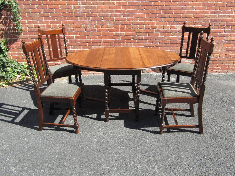 Antique Oak Table, Barley Twist Drop Leaf Gateleg Table, Scotland 1920 image 7