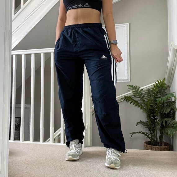 Adidas Baggy Fit Trainingsanzug mit Bundchen Leggins Windbreaker Trainingshose GroBe M unisex Seltene Vintage 00s Farbe Blau WeiB Etsy