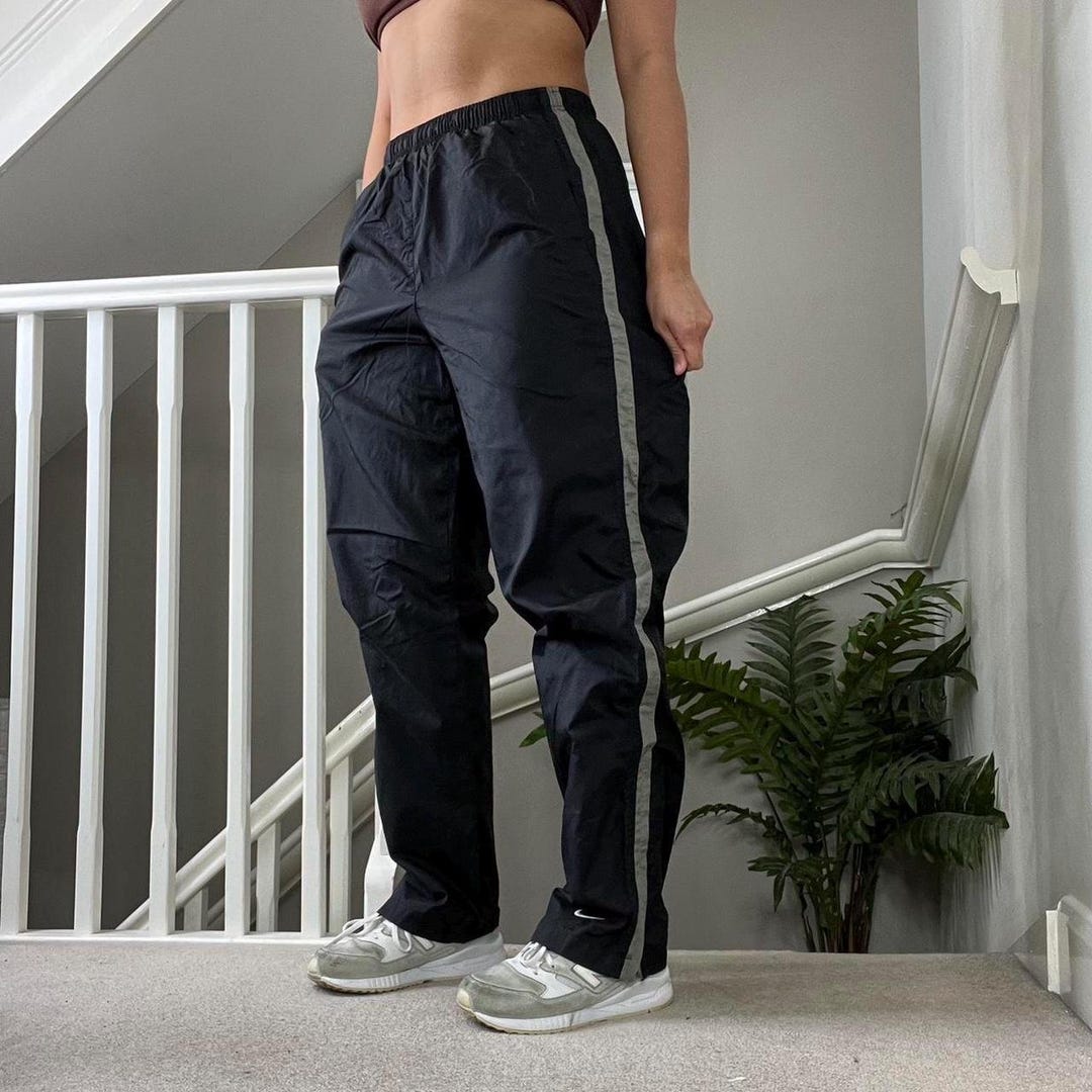 Y2K Retro Vibe Nike Baggy Fit Windbreaker Nylon Trouser