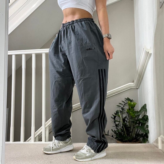 Bas adidas gris hotsell