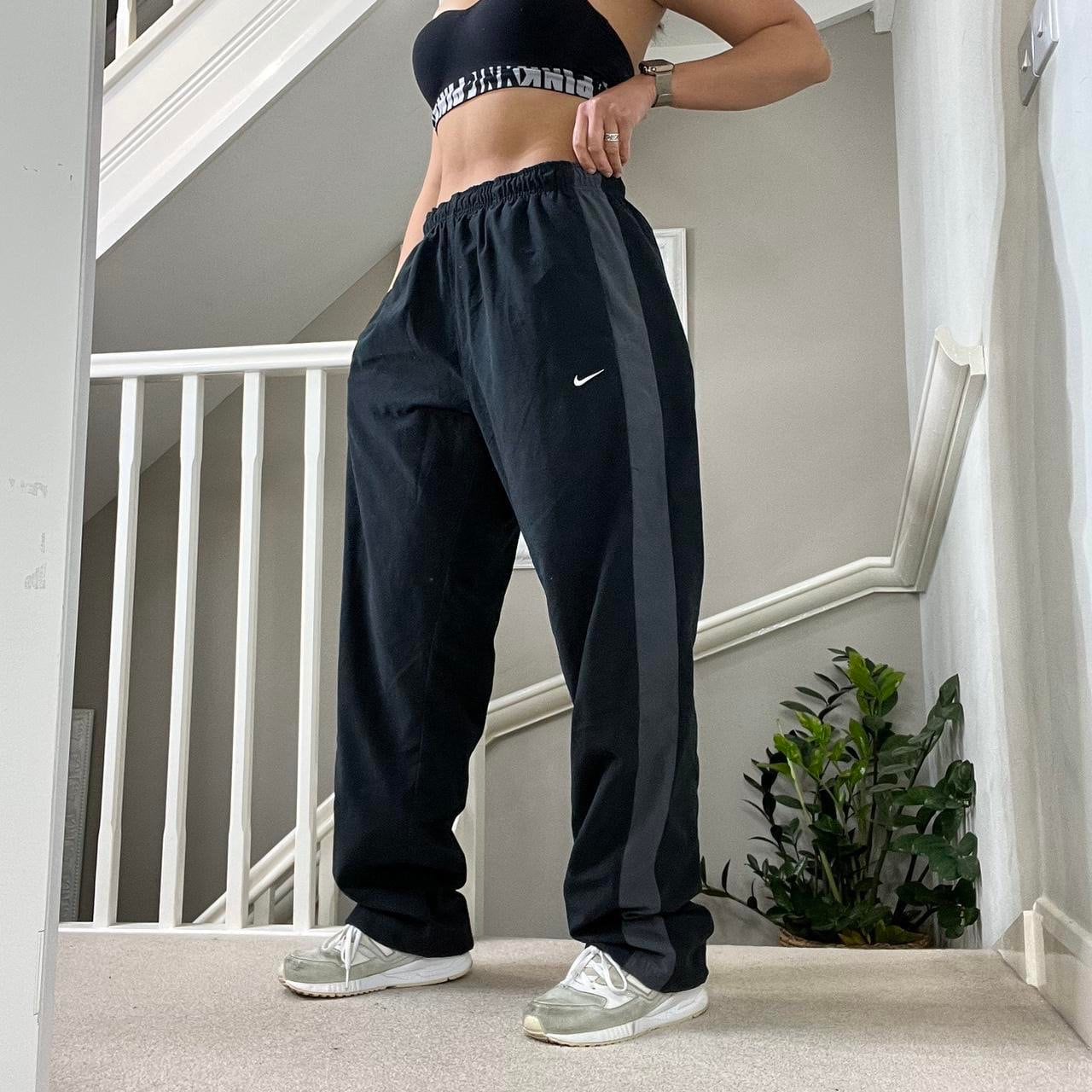 Nike Straight Wide Leg Loose Fit Mesh Lined Tracksuit Bottom