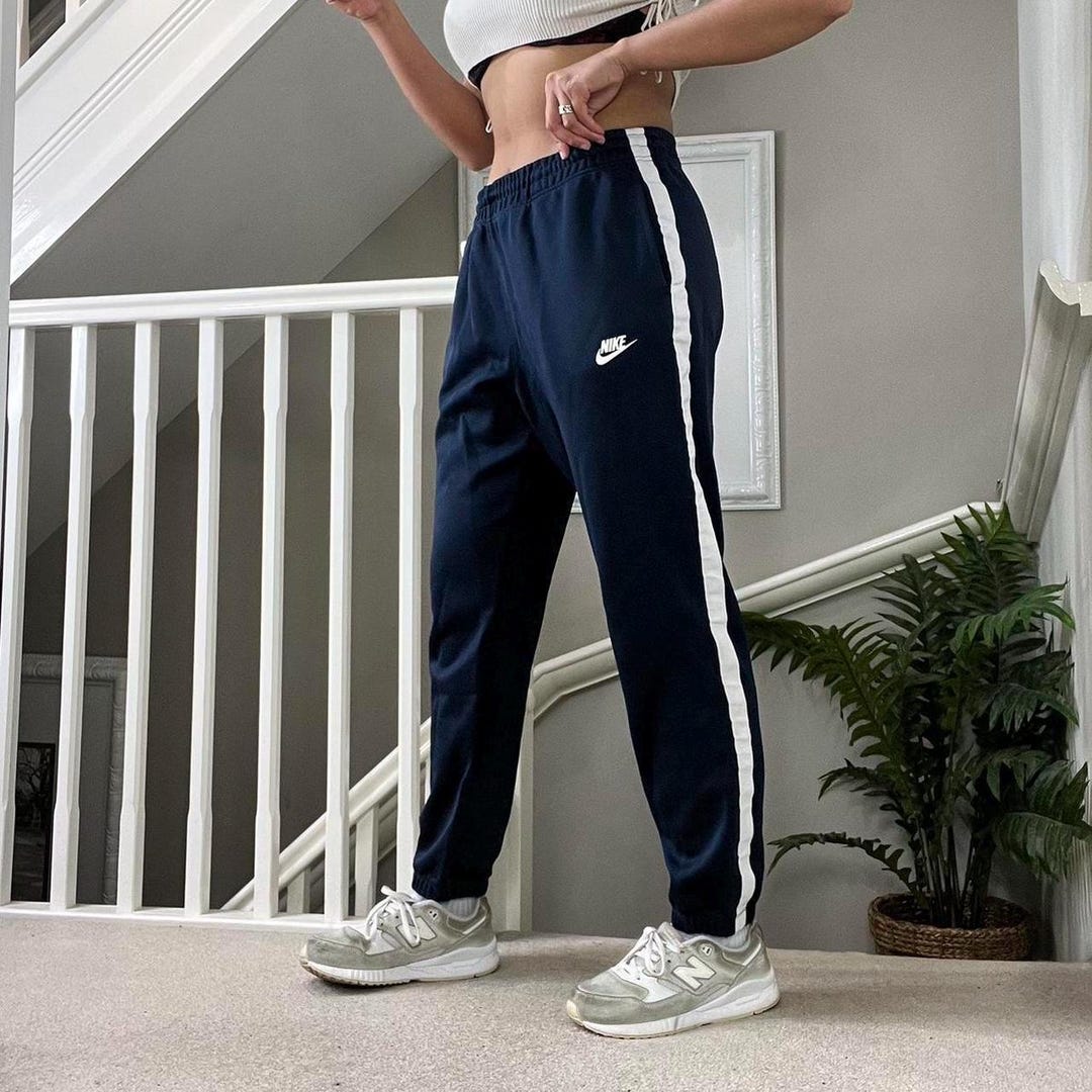 Nike suble joggers with stripe