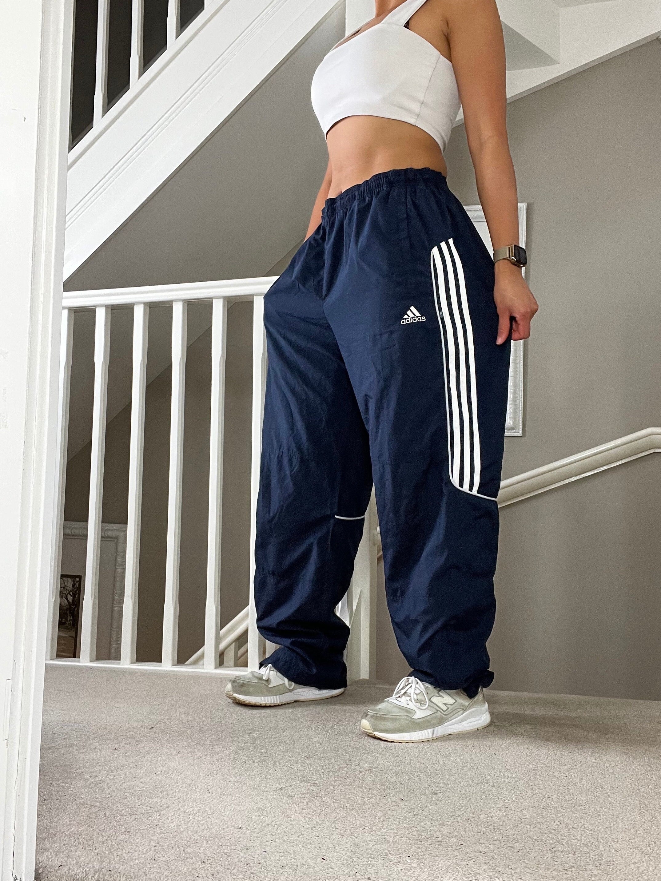 Vintage Adidas Baggy Fit Mesh Lined Track Pants Size L Unisex 