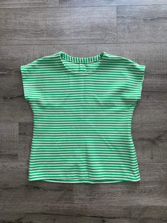 Groovy 60's lime green stripe top - image 2