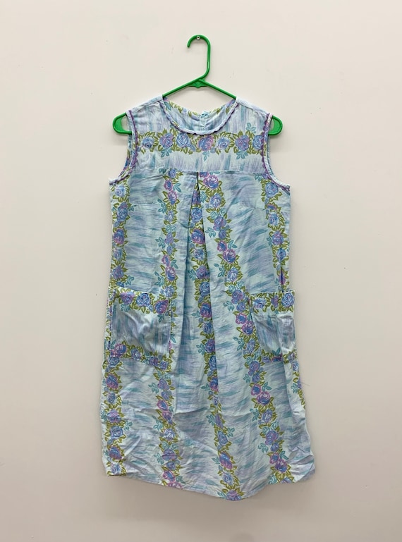 Super cute 60's pleated floral house dress - image 1