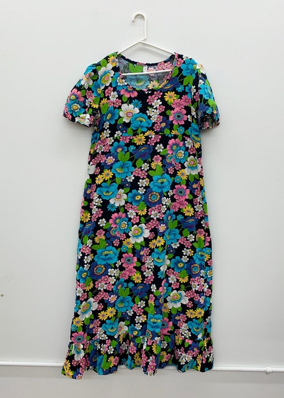 Beautiful 70's floral mumu - image 1