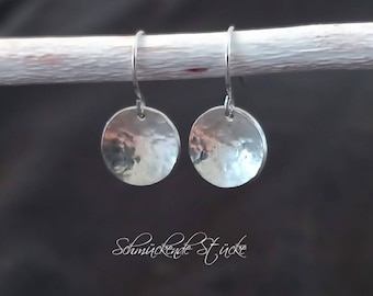 Hammered disc earrings made of 925 sterling silver