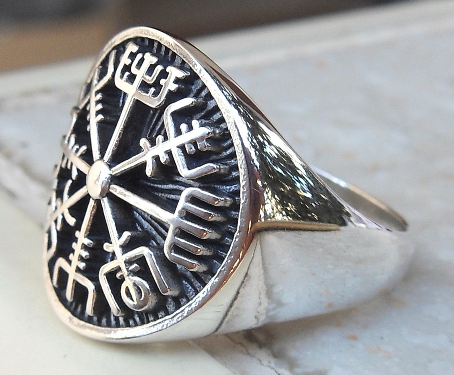 Medieval Rune Compass Vegvisir Rune Viking Compass Barbarian Gladiator Medieval Odin God ...