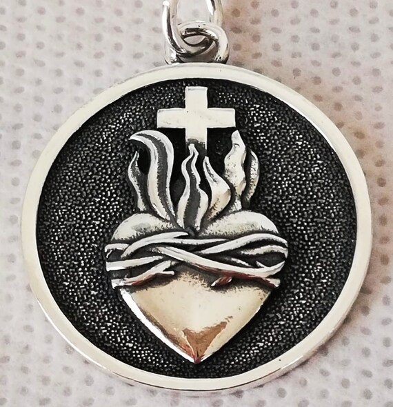 人気沸騰ブラドン Sacred Heart of Jesus Handmade 3D Pendant Solid Sterling アクセサリー