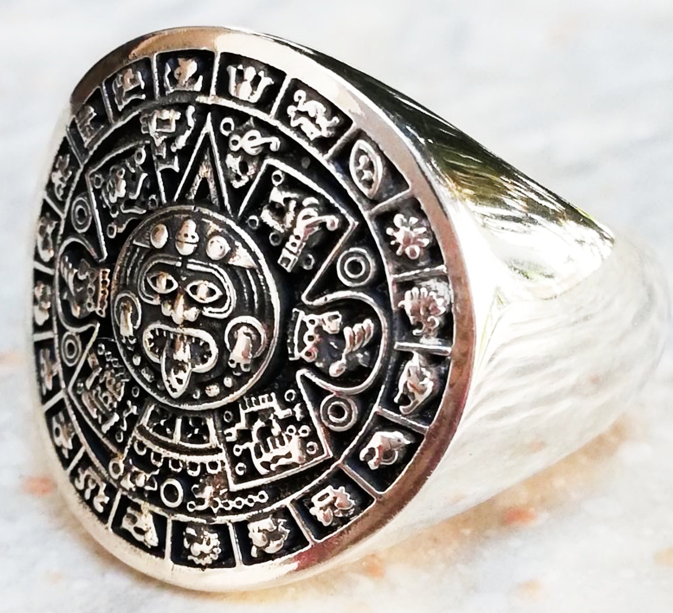 Aztec Calendar Stone Pectoral Medallion Antique, Aztec Sun God Tonatiuh ...