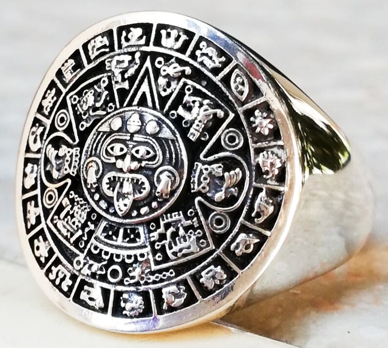 Aztec Calendar Stone Pectoral Medallion Antique, Aztec Sun God Tonatiuh ...