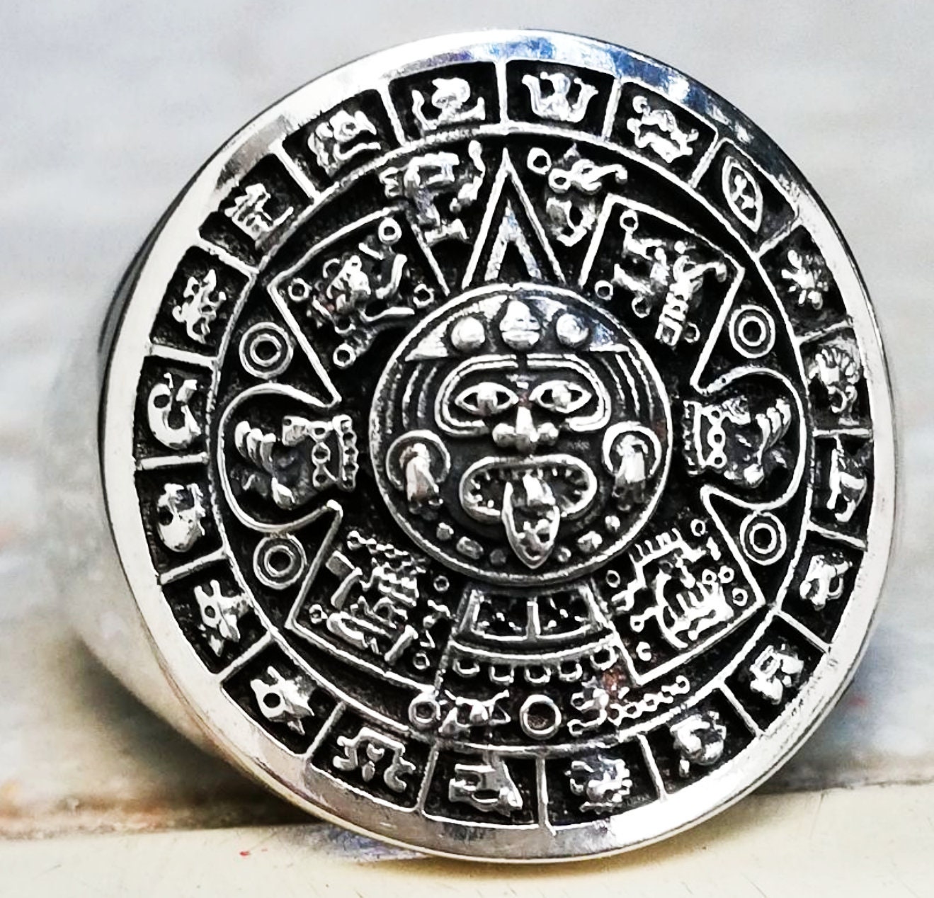 Aztec Calendar Stone Pectoral Medallion Antique, Aztec Sun God Tonatiuh ...