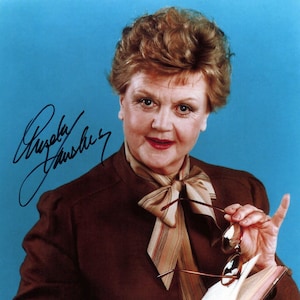 Angela Lansbury - Murder She Wrote Autographed Signed 8x10 Glossy Photo