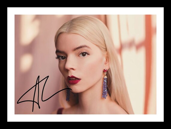 アニャ・テイラー=ジョイ直筆 anya taylor joy Anya Taylor-joy Autographed Signed A4/framed Photo Display - Etsy