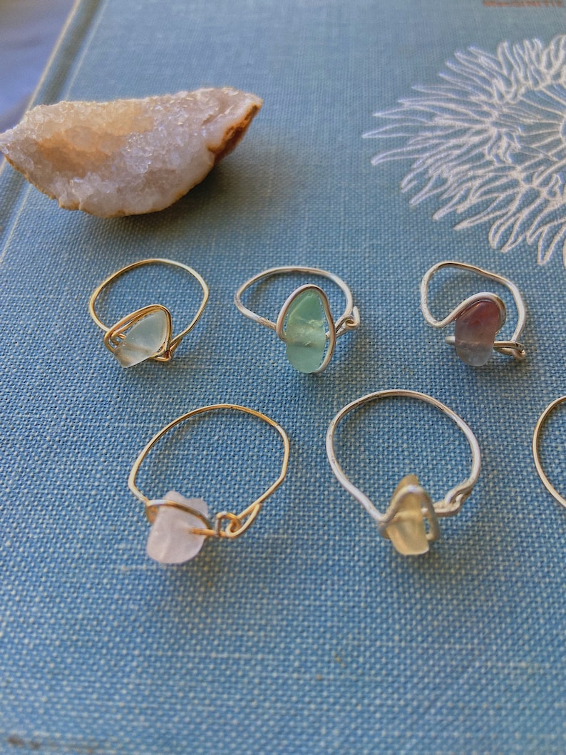 single wire stone rings