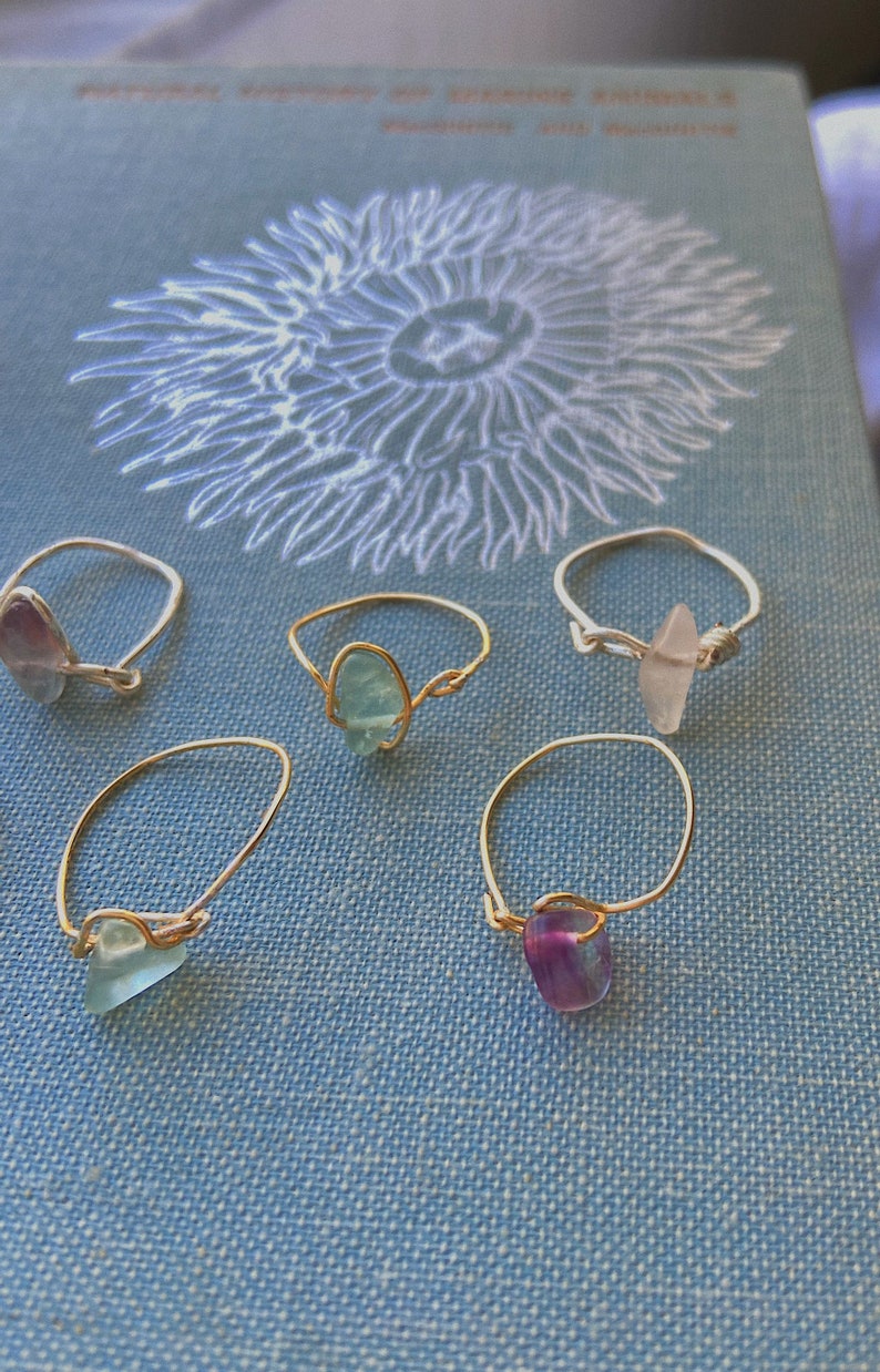 single wire stone rings
