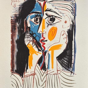 Peut inclure: Impression d'art de portrait abstrait avec un design de visage divisé. Un côté est bleu, l'autre blanc, avec des accents orange et noirs. L'impression comprend la date "9.1.62" et la signature de l'artiste.