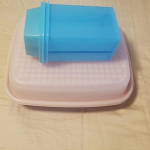 Vintage Tupperware, Tupperware, Storage, Kitchen, Collectibles, Containers, Veggie keeper, Kitchen storage, Plastic container, Vintage decor