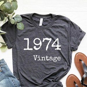 Camiseta de cumpleaños número 51, vintage 1974, divertida camiseta de cumpleaños número 51, regalo de cumpleaños número 51, camiseta de cumpleaños número 51 para mujer, camiseta de 1974